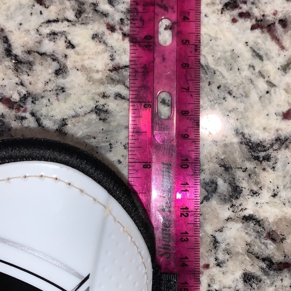 YOUTH Franklin Shin Guards - Picture 4 of 4